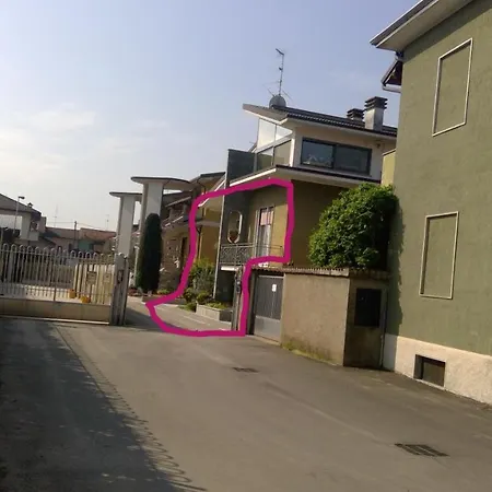 B&B Magenta מג'נטה