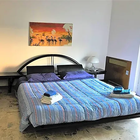 B&B Magenta Bed and Breakfast