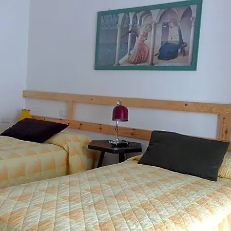 B&B Magenta 3*